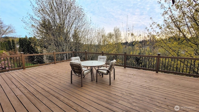 2205 135th Pl SE, Bellevue, WA 98005 - deck with outdoor dining area