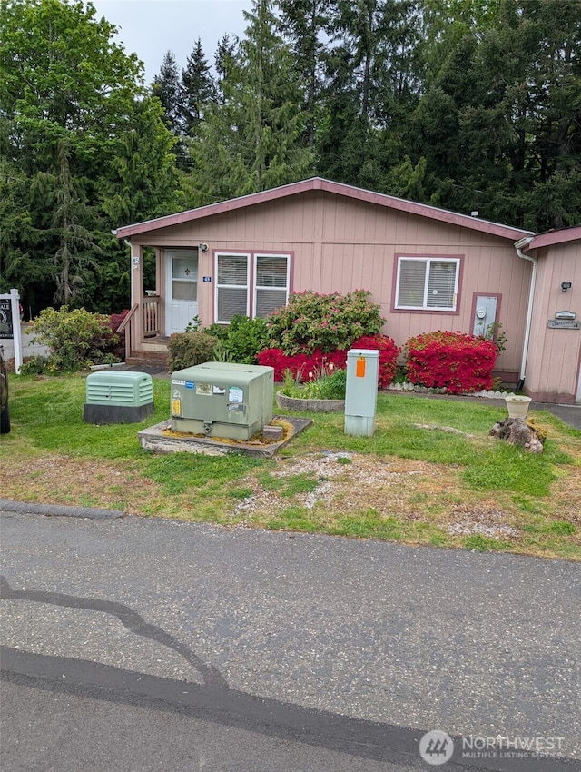4949 Samish Way Unit 45, Bellingham, WA 98229 - view of front of house featuring a front yard
