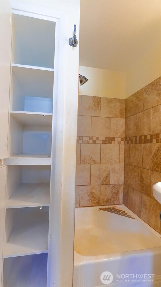 2125 N Highland St, Tacoma, WA 98406 - full bath with a tub and walk in shower