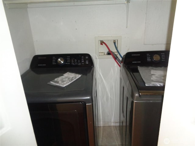 5 Orchard Loop N, Tonasket, WA 98855 - washroom with laundry area and independent washer and dryer