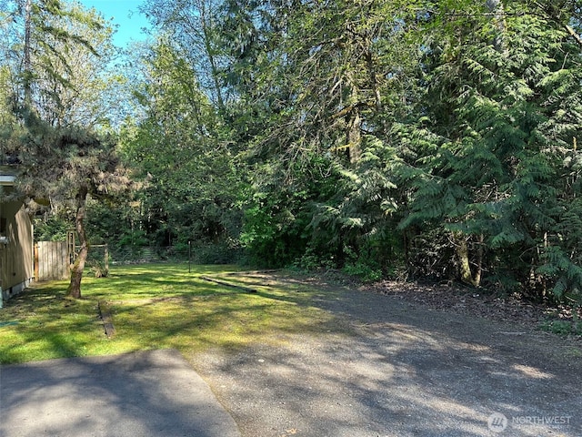 view of yard featuring fence