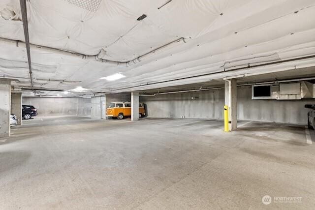 12334 31st Ave NE Unit 305, Seattle, WA 98125 - view of parking garage