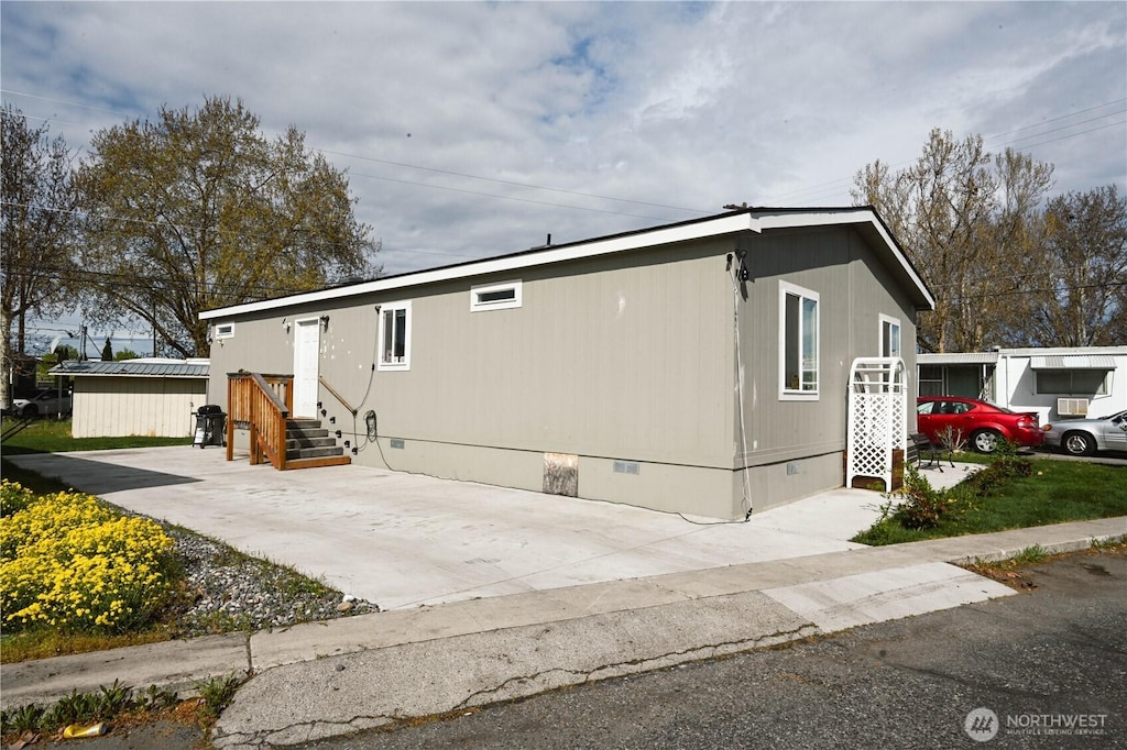 49 Compton Ln, Richland, WA 99354 - view of front of home with crawl space