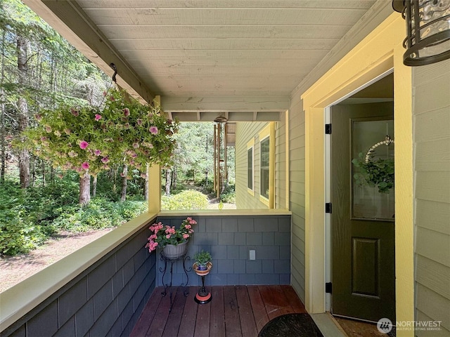325 Evergreen View Pkwy, Port Angeles, WA 98363 - balcony featuring covered porch