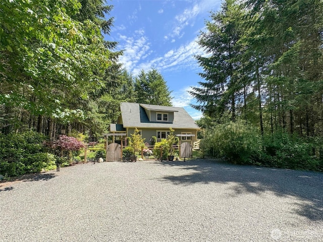 325 Evergreen View Pkwy, Port Angeles, WA 98363 - view of front of home featuring gravel driveway