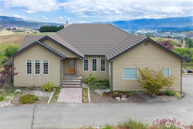 1093 Rue Jolie, Wenatchee, WA 98801 - view of front of house featuring a mountain view and a tile roof