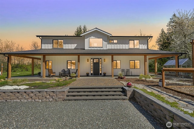 1699 Skagit St, Bellingham, WA 98226 - rear view of house with a porch