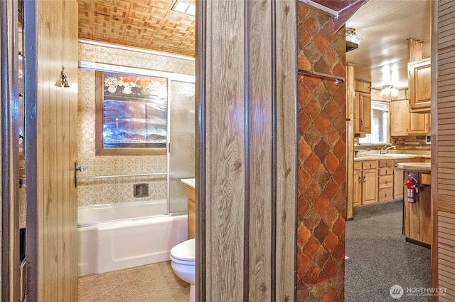 1257 S Ridgewood Ave, Tacoma, WA 98405 - bathroom with a shower, vanity, a tub, and toilet
