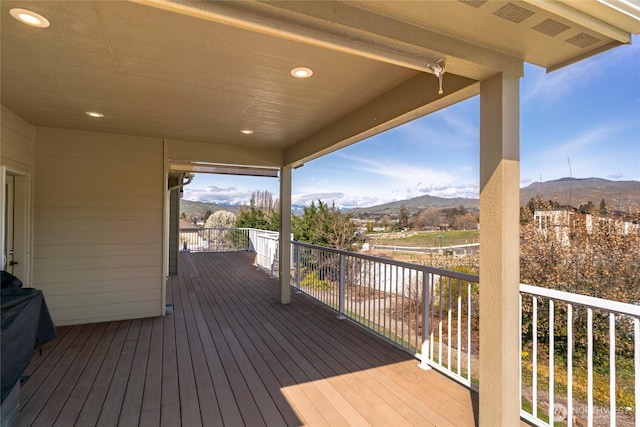 107 Springhill Dr, East Wenatchee, WA 98802 - wooden deck featuring a mountain view