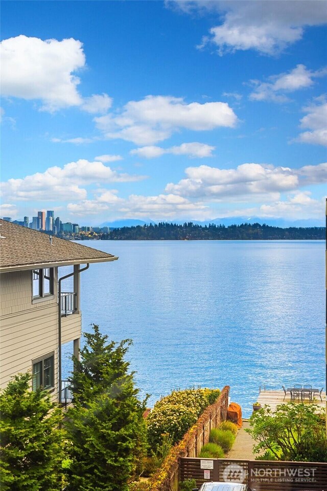 510 Lakeside Ave S Unit 10, Seattle, WA 98144 - property view of water