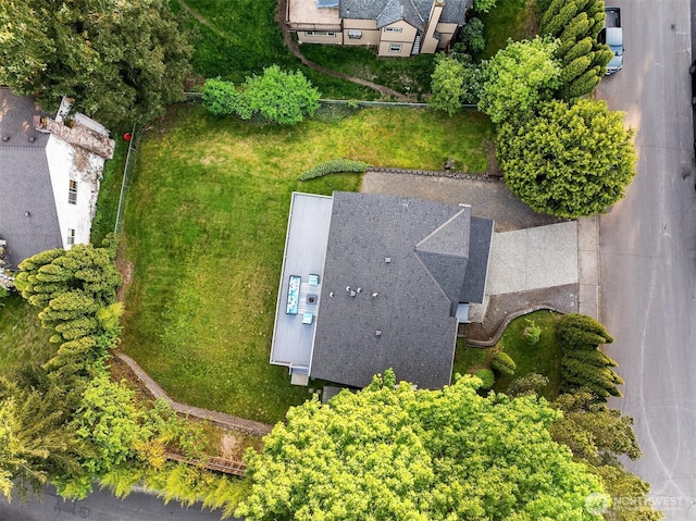 aerial view of property and surrounding area