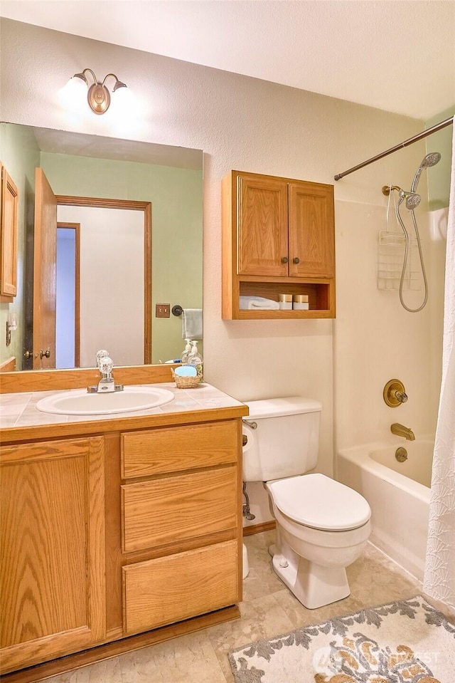 21850 SE 271st Pl, Maple Valley, WA 98038 - full bath featuring toilet, vanity, and shower / bath combo with shower curtain