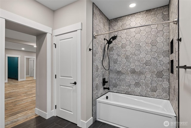 2351 Lower Green Canyon Rd, Ellensburg, WA 98926 - bathroom featuring wood finished floors, tub / shower combination, baseboards, and recessed lighting