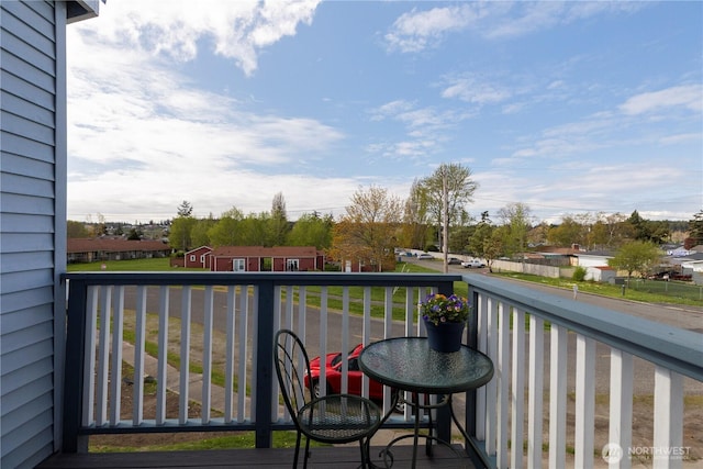 730 SE 8th Ave Unit G202, Oak Harbor, WA 98277 - balcony with a residential view