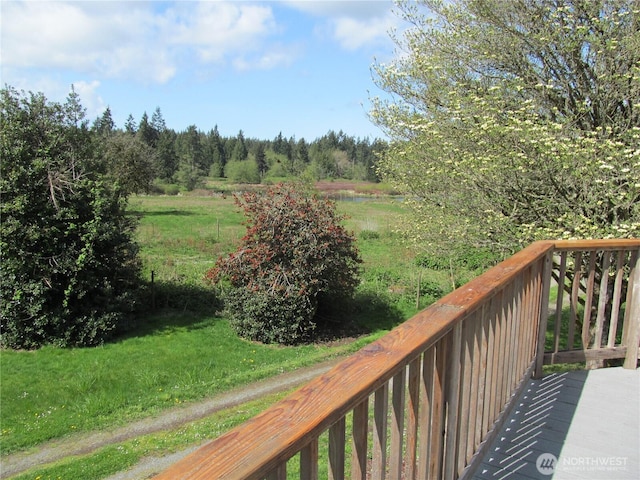6255 Turkey Hill Rd, Clinton, WA 98236 - deck with a yard