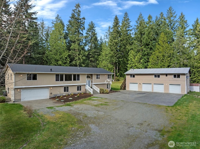 5675 Winona Ln, Langley, WA 98260 - split foyer home featuring driveway