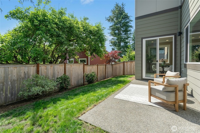 10284 133rd Ct NE, Redmond, WA 98033 - view of yard featuring a patio area