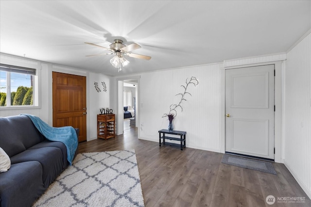 626 Legion Dr, Everett, WA 98201 - living area featuring wood finished floors and ceiling fan