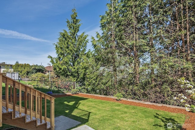 8536 S 114th St, Seattle, WA 98178 - view of yard with fence