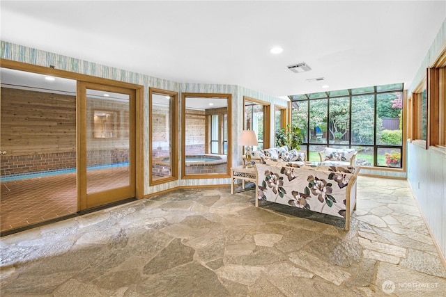 806 Alpine Dr, Everett, WA 98203 - living room featuring stone floors and recessed lighting