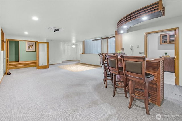 806 Alpine Dr, Everett, WA 98203 - indoor wet bar featuring carpet floors and recessed lighting