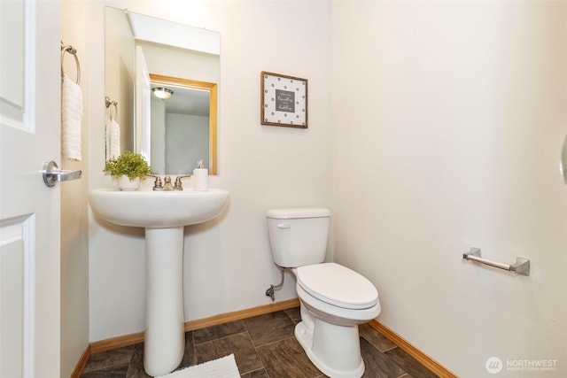 382 NE Ohenry Ct, Poulsbo, WA 98370 - half bath with toilet, baseboards, and a sink