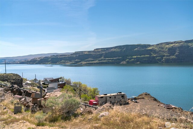 1422 SW Sunland Rd, Quincy, WA 98848