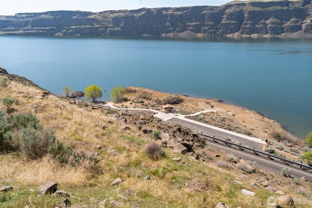 1422 SW Sunland Rd, Quincy, WA 98848