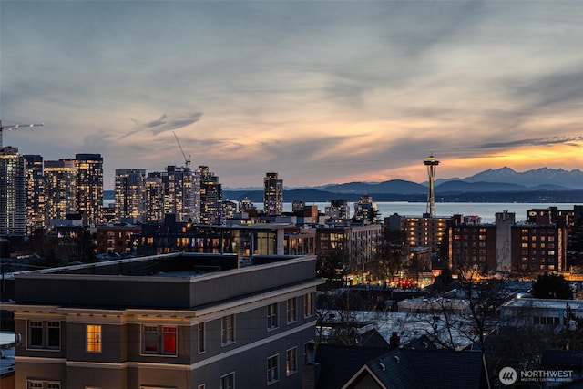 1233 E Roy St, Seattle, WA 98102 - view of city featuring a water and mountain view