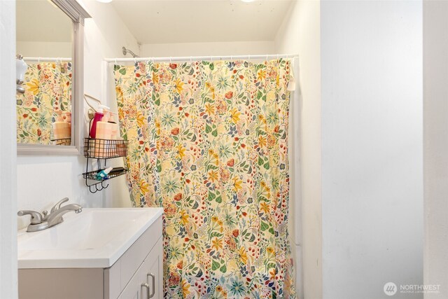 5019 17th Ave NE, Seattle, WA 98105 - bathroom featuring vanity and a shower with curtain