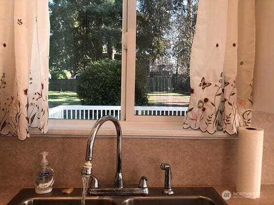 details featuring a sink