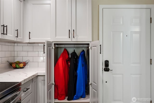 view of mudroom