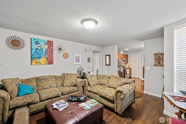1713 17th St, Everett, WA 98201 - living area with baseboards, a textured ceiling, recessed lighting, and dark wood finished floors