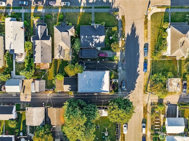 1713 17th St, Everett, WA 98201 - birds eye view of property with a residential view