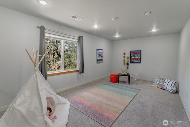 recreation room with baseboards, carpet flooring, recessed lighting, and visible vents