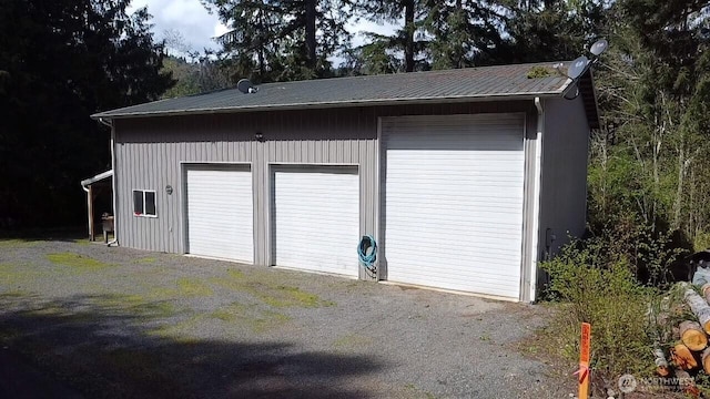 view of detached garage