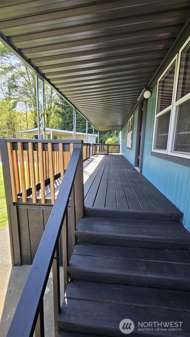 411 W Grove St Unit B, Shelton, WA 98584 - view of deck