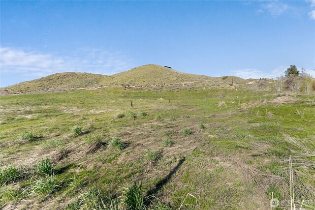 6 Cowboy Rd, Methow, WA 98834