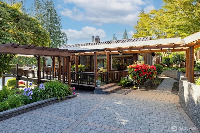 486 W Lake Samish Dr, Bellingham, WA 98229 - view of property's community featuring a patio