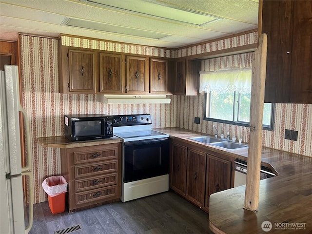 400 W Main, Washtucna, WA 99371 - photo 12