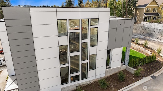 11896 SE 5th St, Bellevue, WA 98805 - view of property exterior