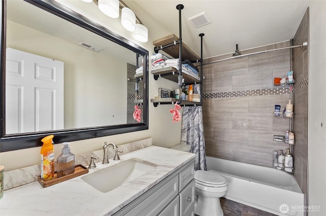 804 S Adams Ave, Warden, WA 98857 - bathroom featuring shower / bathtub combination with curtain, vanity, visible vents, and toilet