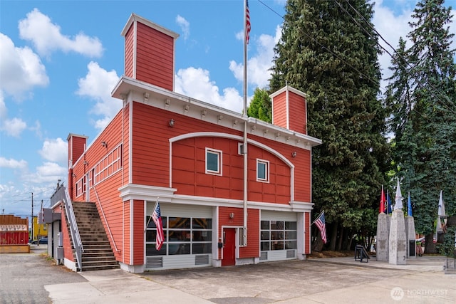 4407 N Ridgefield Woods Dr, Ridgefield, WA 98642 - view of property with concrete driveway