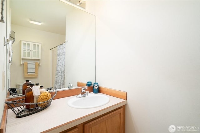 1304 H Ave, Anacortes, WA 98221 - full bath with vanity