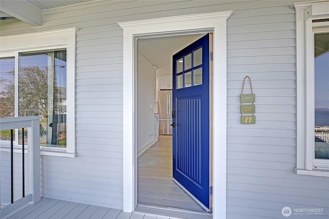 view of property entrance