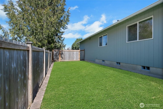 2322 157th Street Ct E, Tacoma, WA 98445 - view of yard featuring a fenced backyard