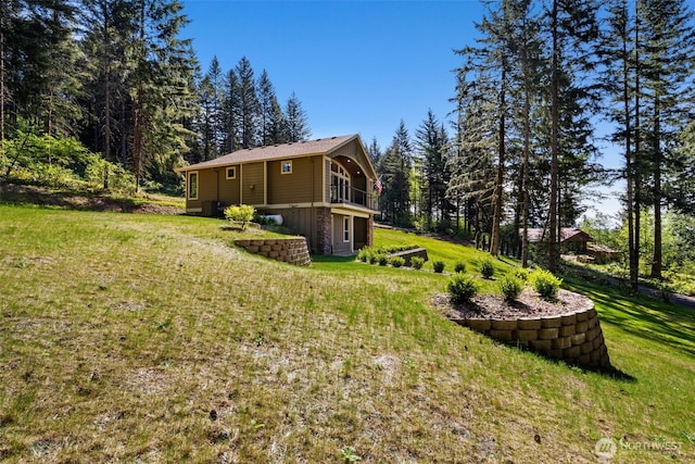 27406 NE 65th St, Camas, WA 98607 - view of property exterior featuring a lawn