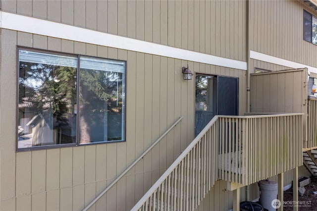 view of exterior entry