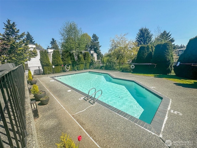 15415 35th Ave W Unit C304, Lynnwood, WA 98087 - community pool featuring fence and a patio