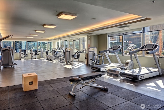 exercise room featuring visible vents